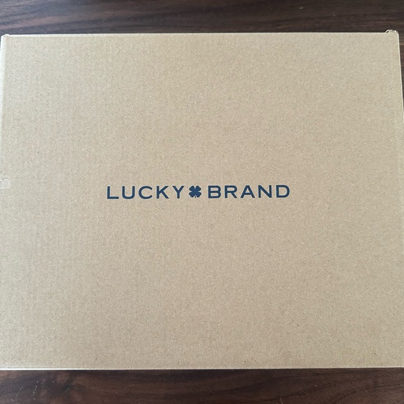 Lucky Brand Brown Leather Ankle Booties Size 8 Zip Low Heel - Picture 7 of 7